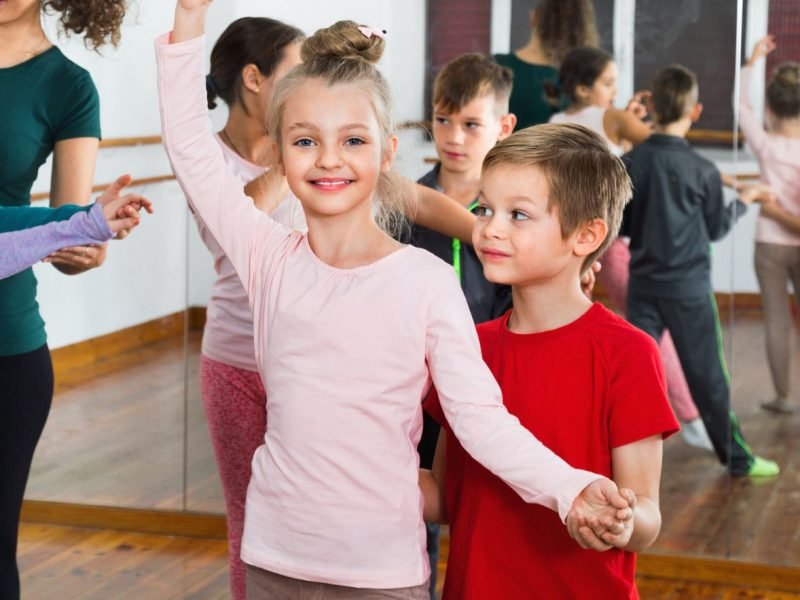 DANCE KIDS